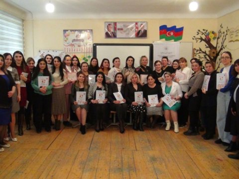 İbtidai sinif müəllimləri və şagirdlər üçün yeni vəsait nəşr edilib