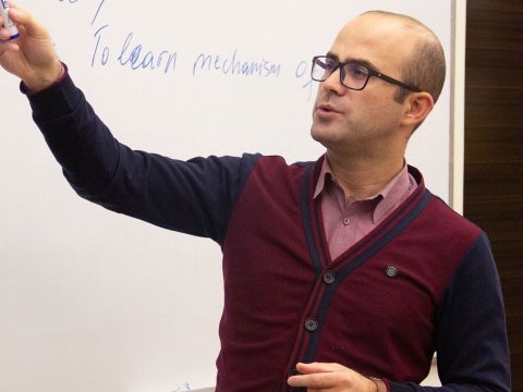 Məktəblərdəki hüquqi boşluqlar – Müəllim və şagirdlər nələri bilmirlər?-İRAD