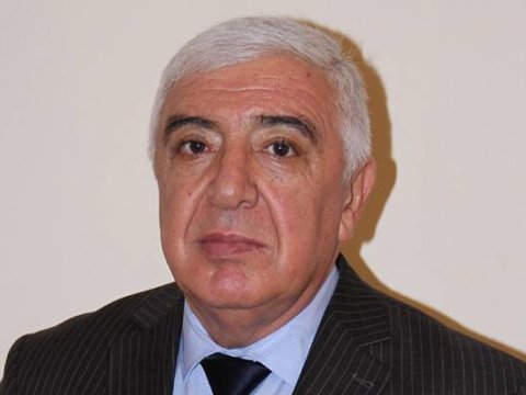 Tutulan dekan bu icra başçısının yaxın qohumudur-FOTO