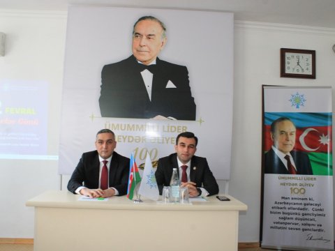 Qazilər və gənc fəallarla görüş keçirilib