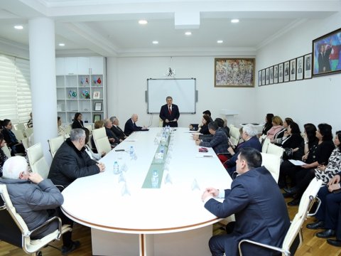 Ədəbiyyat İnstitutunun Elmi şurasının növbəti iclası
