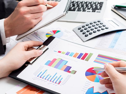 Tələbələr universiteti yalnız diplom almaq üçün oxuyur-EKSPERTDƏN TƏNQİD