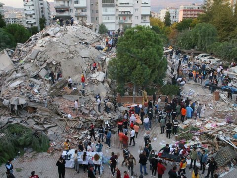 Azərbaycanlı tələbələrin binasından daha bir meyit tapıldı - VİDEO