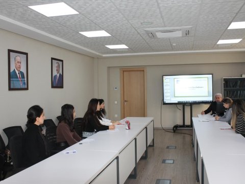 DİM-də fizika fənni üzrə hazırlıq kursunun ilk məşğələsi keçirilib