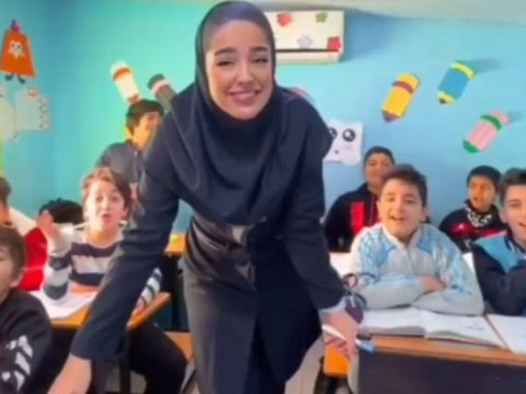 Uşaqlar üçün musiqi səsləndirən müəllim işdən ÇIXARILDI