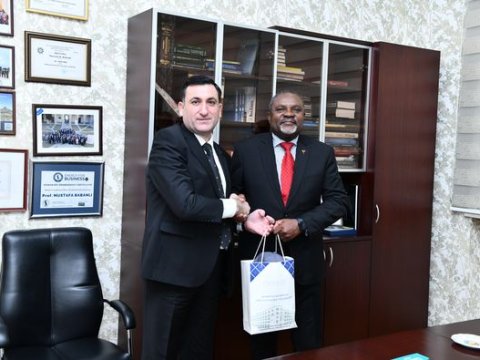 Anqola səfiri ADNSU-ya gəldi - FOTOLAR