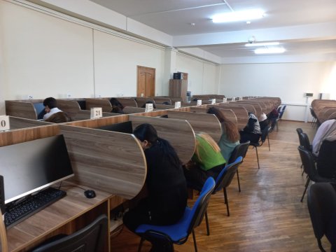 DİM informatika üzrə hazırlıq kursunun müdavimlərinə imtahan keçirib