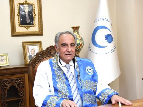 Adıyamanlı rektor: “Bu matəmli günlərdə ilk dəstəyi Azərbaycandan aldıq”