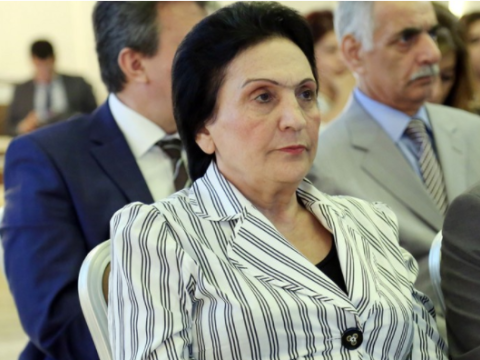 Keçmiş rektor: 