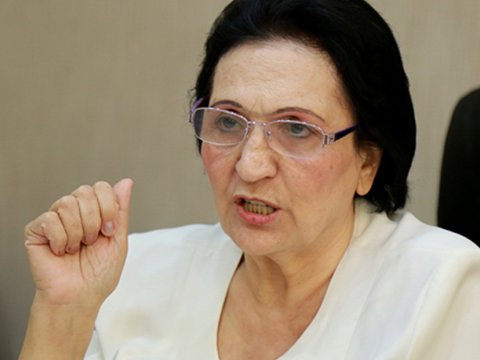 Sabiq rektor Azərbaycandan QAÇDI