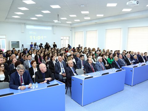 “Azərbaycan dilinin İKT problemləri” adlı respublika konfransı öz işinə başlayıb