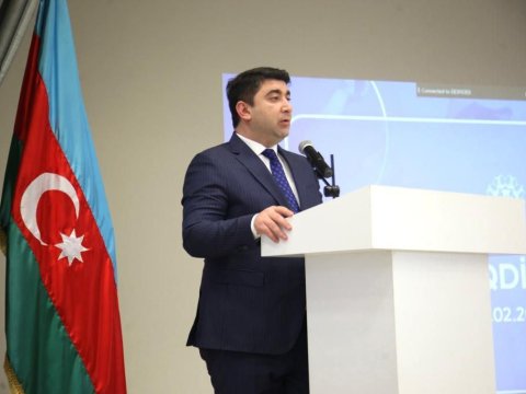 Tələbə Krediti Fondunun rəhbəri bu gimnaziyada suallara cavab verdi