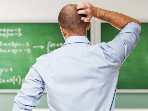 Məktəbi kim idarə etməlidir: kişi, yoxsa qadın direktor...