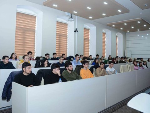 İqtisad Universitetində karyera günü keçirilib