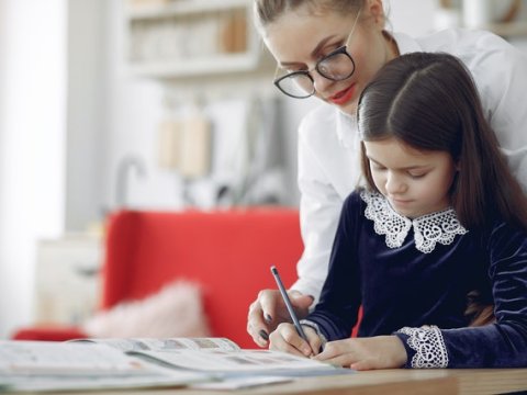 Rus dili müəllimləri kütləvi şəkildə ixtisaslarını dəyişir