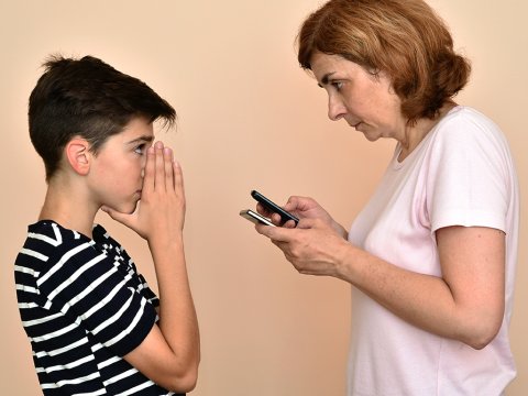 “Valideynlər, uşaqlarınızın mesajlarını oxuyun!” - PSİXOLOQ  