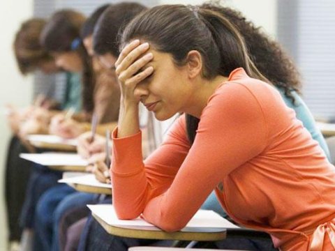 Bu Fond 25 tələbə qıza əlavə təqaüd verir - ayda 200 manat