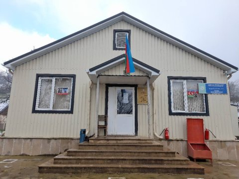 Bu məktəbdə kimya, fizika, biologiya, musiqi müəllimi yoxdur - PROBLEM