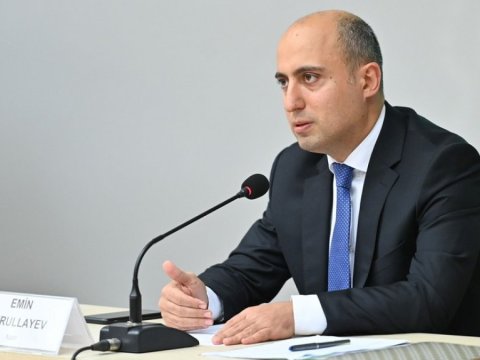 Nazir alimlərin maaşının artması üçün şərti açıqlayıb