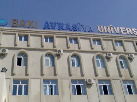 Ali məktəblərdə dərslik problemi: BAU-da vəziyyət necədir... - ARAŞDIRMA