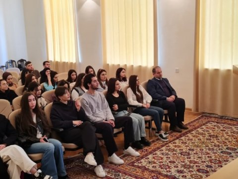 Əlyazma abidələrinin bərpasına dair elmi sessiya olub