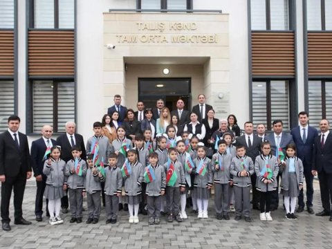 Talış kəndindəki tam orta məktəbdə ilk zəng çalınıb