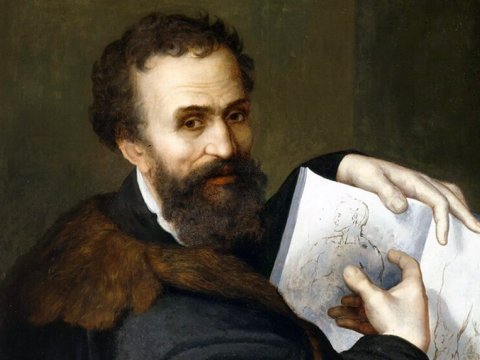 Direktoru heykələ görə işdən çıxardılar