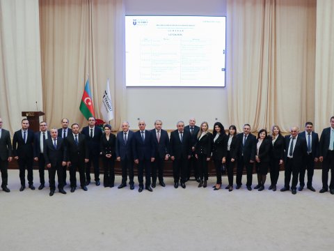 AzTU “Müasir energetikada kadr hazırlığı”nı müzakirə edib