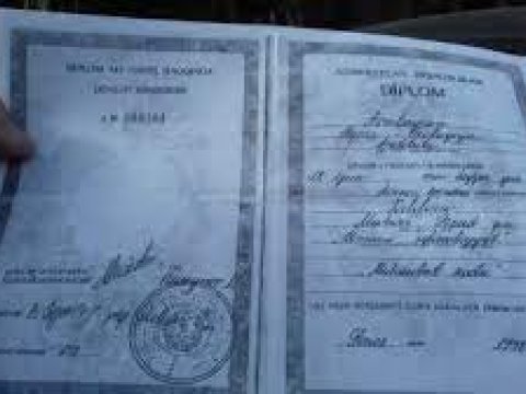Saxta diplom az qala onu həbsə aparacaqdı