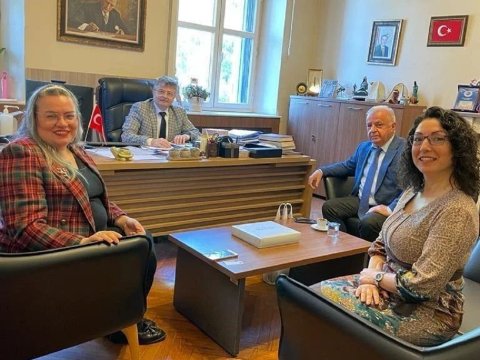 AzMİU alimi EGE Universitetində seminarlar keçirib 