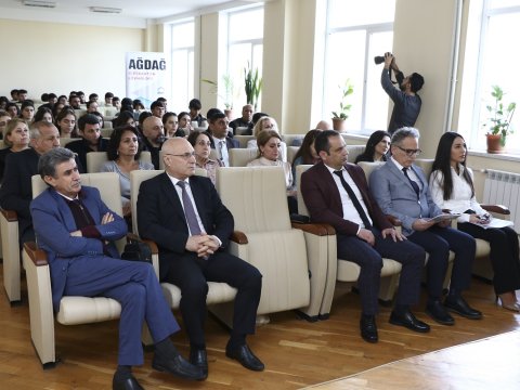 İnşaatçılar Gününə həsr olunmuş seminar keçirilib