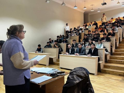 AzMİU-da “Heydər Əliyev İli”nə dair seminarlar təşkil olunub