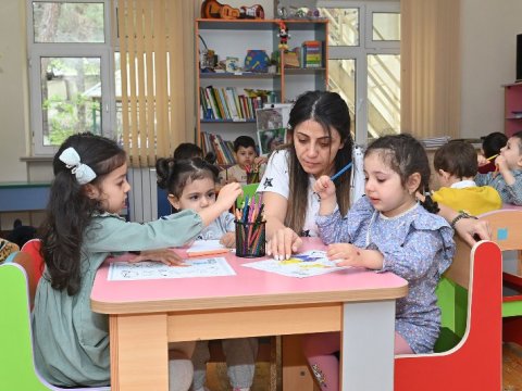 Bağça tərbiyəçiləri sertifikasiya olunacaq - Rəsmi AÇIQLAMA