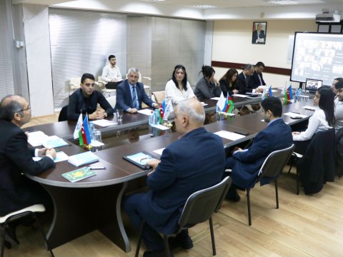 Azərbaycan Universitetində Türk dünyasının aktual məsələləri müzakirə olunub