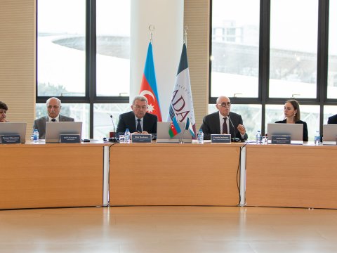 Müstəqillik dövrümüzün ilk təhsil islahatı müzakirə edilib