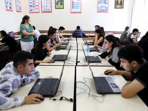 Azərbaycandakı bu universitetdən 5 əcnəbi tələbə QOVULUB