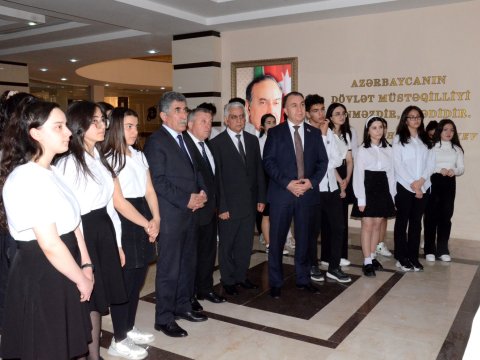 XI sinif şagirdləri akademik seminarda iştirak edib