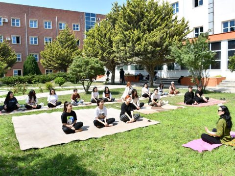 “Yoqa və uğura gedən yol” - Universitetdə  təlim...