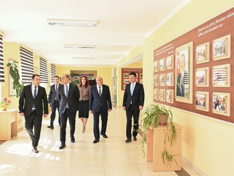 Nazir Qusarın Hil kənd məktəbində olub - FOTO