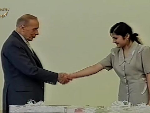“İlk Prezident təqaüdçüləri”ndən baş mütəxəssis İlahə Nuriyeva  - VİDEO