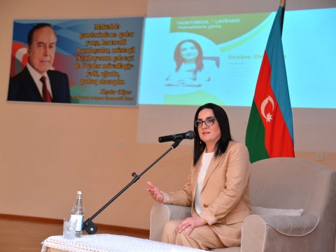 “Zəfər”in rəhbəri “Məktəbdə...” layihəsində