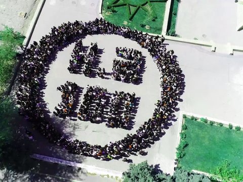 1500 tələbənin iştirakı ilə fləş-mob keçirilib