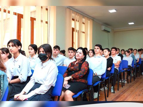 Şagirdlər üçün peşə seçimi mövzusunda təlim keçirilib