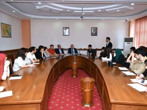 BMU-da magistr qruplarının təcrübə hesabatlarını təqdim edib