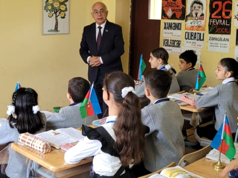 BDU Masallının 3 məktəbinə kitab hədiyyə edib