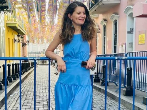 Əcnəbi müəllim: “Bakıda əsas çətinliyim dayanmadan siqnal verən sürücülərə öyrəşməkdi” - MÜSAHİBƏ