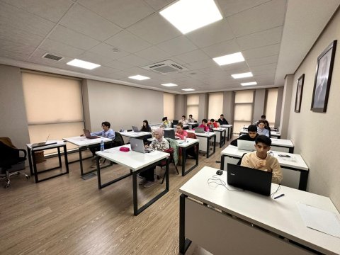 DİM-də rəqəmsal SAT imtahanı keçiriləcək