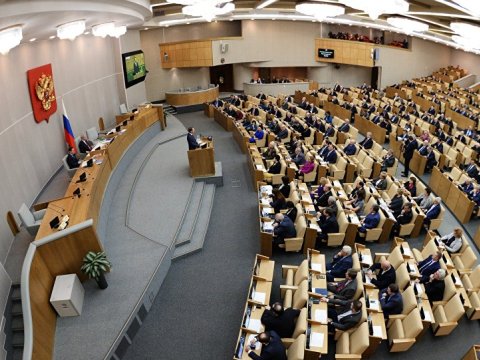 Deputat bəzi müəllimləri işdən qovmağı təklif etdi