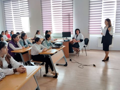 Məktəblərdə sağlamlığa dair maarifləndirmə işləri aparılıb