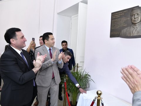 ADNSU-da Safi Utebayevin barelyefi açılıb